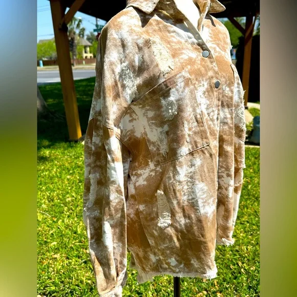 POL Tie Dye Raw Edge Shacket - Picture 7 of 11